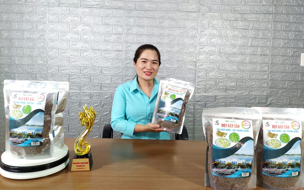Vi Sinh Tạo Màu Nước TKS - Bột Gây Tảo: Ao Xanh, Tôm Cá Khỏe