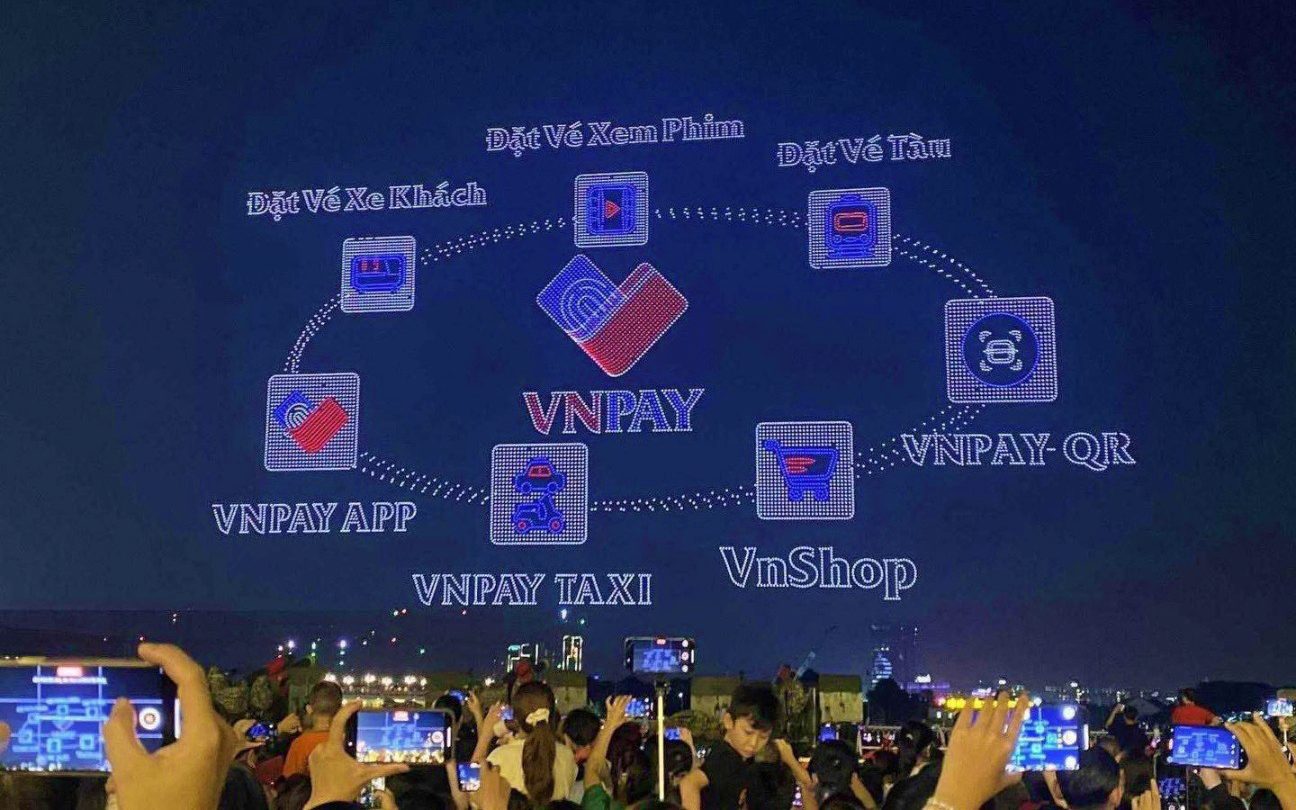 Sự Cố Drone Lễ 30/4 2025: VNPAY Điều Chỉnh Quảng Cáo Gây Thảm Họa Rơi Drone?